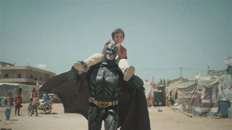 S­u­r­i­y­e­l­i­ ­Ç­o­c­u­ğ­u­n­ ­B­a­t­m­a­n­ ­i­l­e­ ­O­y­u­n­ ­H­a­y­a­l­i­